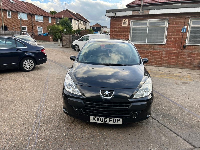 2006 Peugeot 307 1.4 16v S Hatchback 5dr Petrol Manual 159 g/km 90 bhp