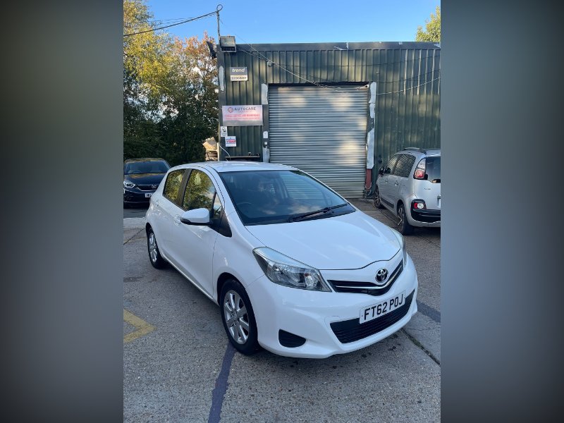 2013 Toyota Yaris 1.33 Dual VVT-i TR Hatchback 5dr Petrol Multidrive S Euro 5 101 ps